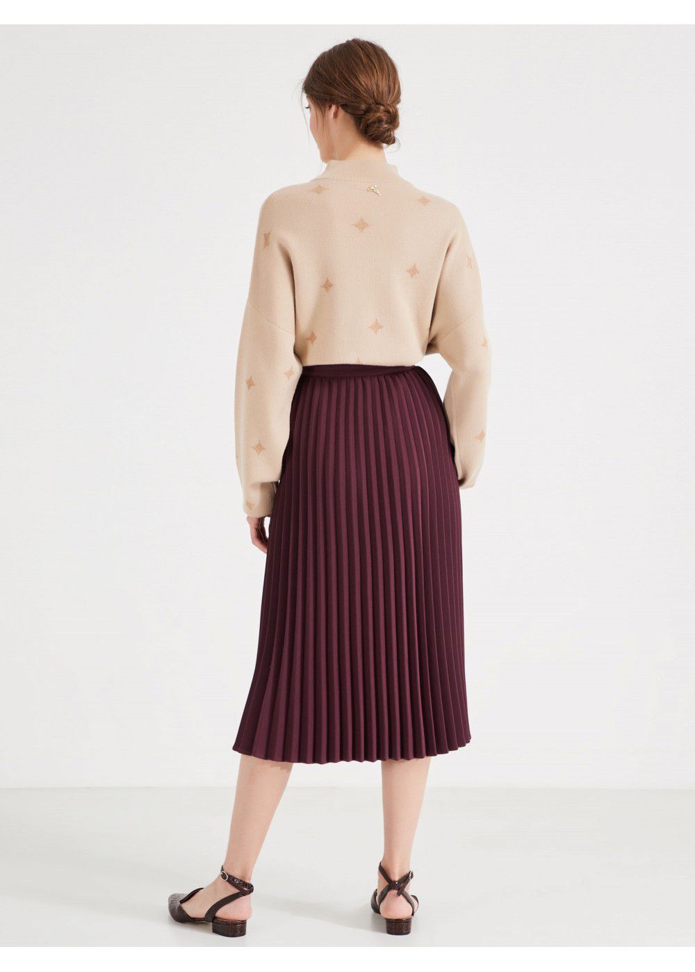 Akhmadullina Dreams Beige Jumper