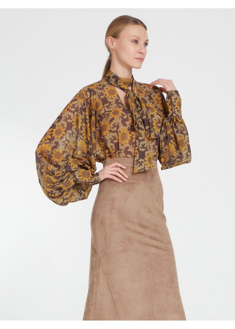 A La Russe Blouse with Sunflowers