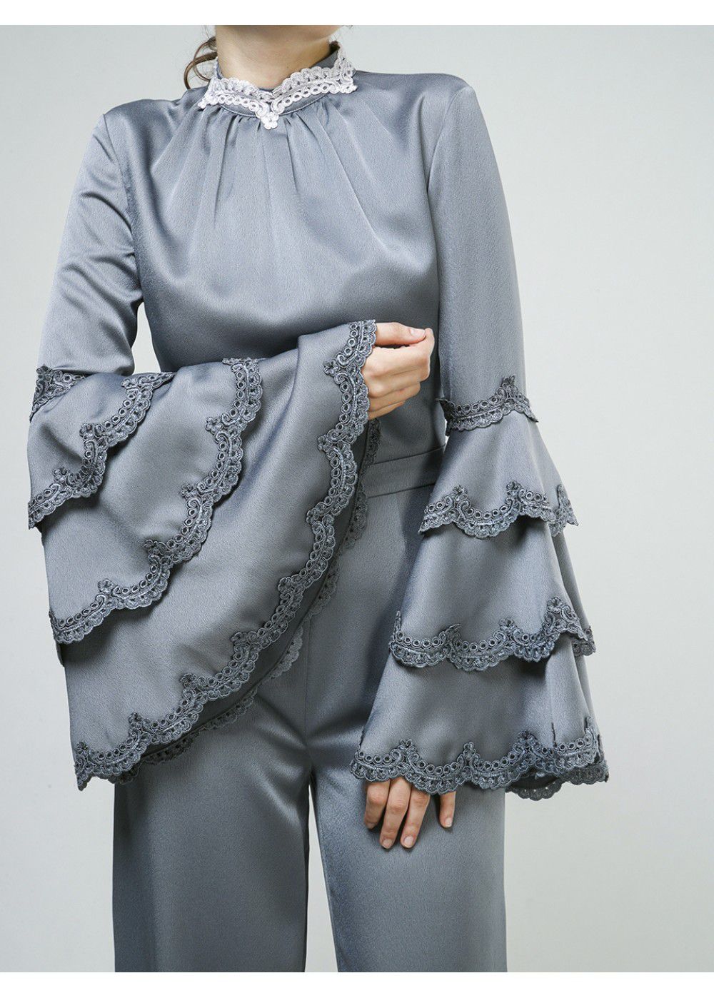 Afffair Long Sleeves Jumpsuit