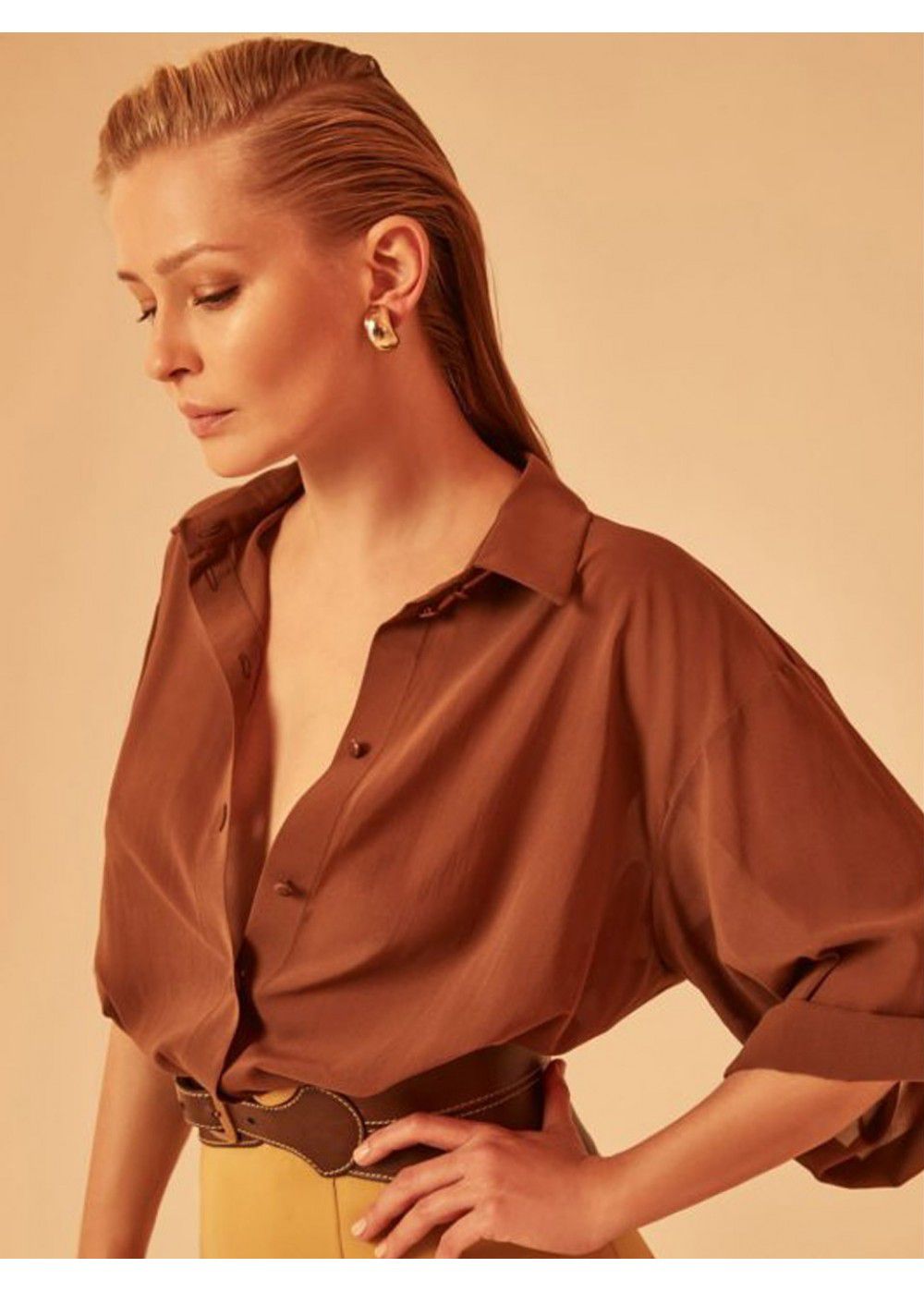 A La Russe Blouse in Chocolate