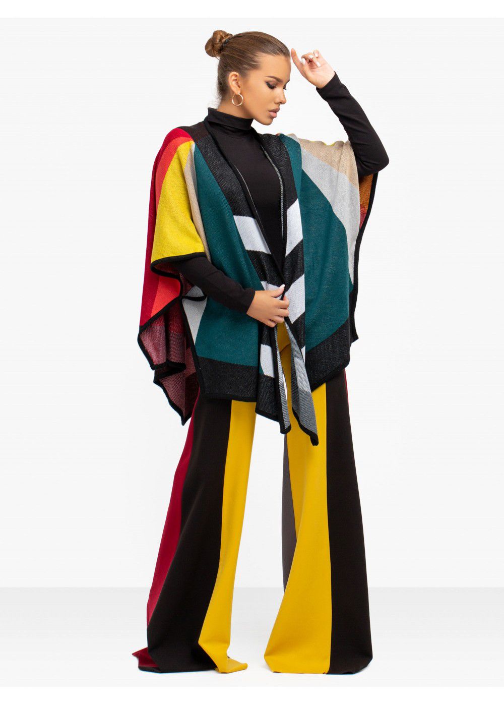Mira Hayek Jackie Cape