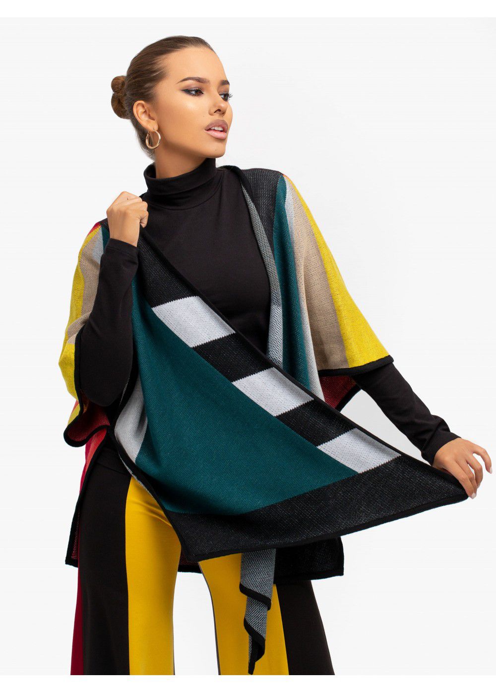 Mira Hayek Jackie Cape