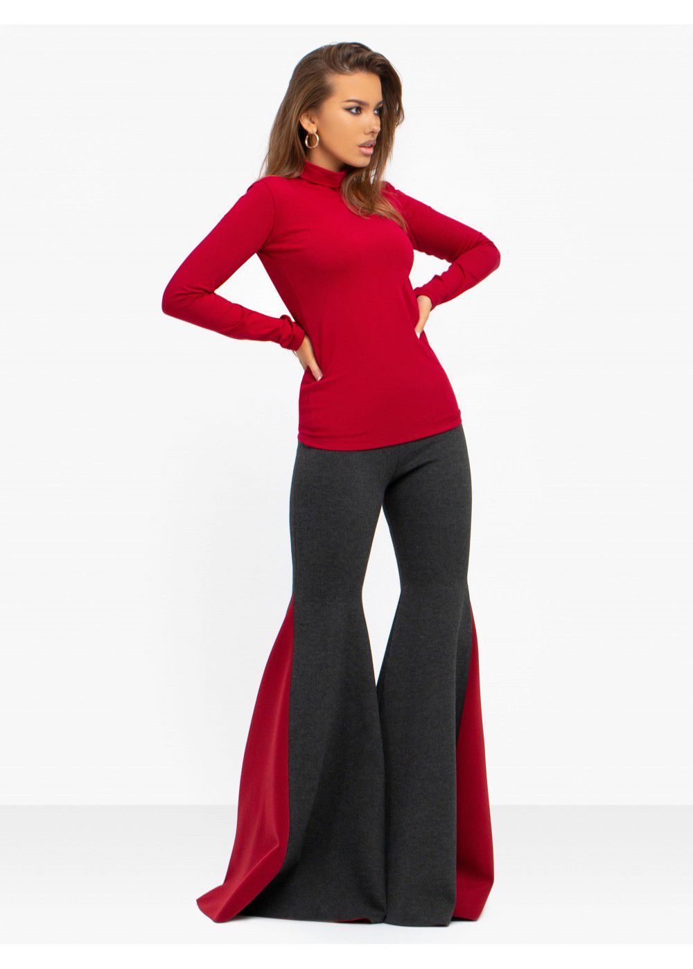 Mira Hayek Turtleneck