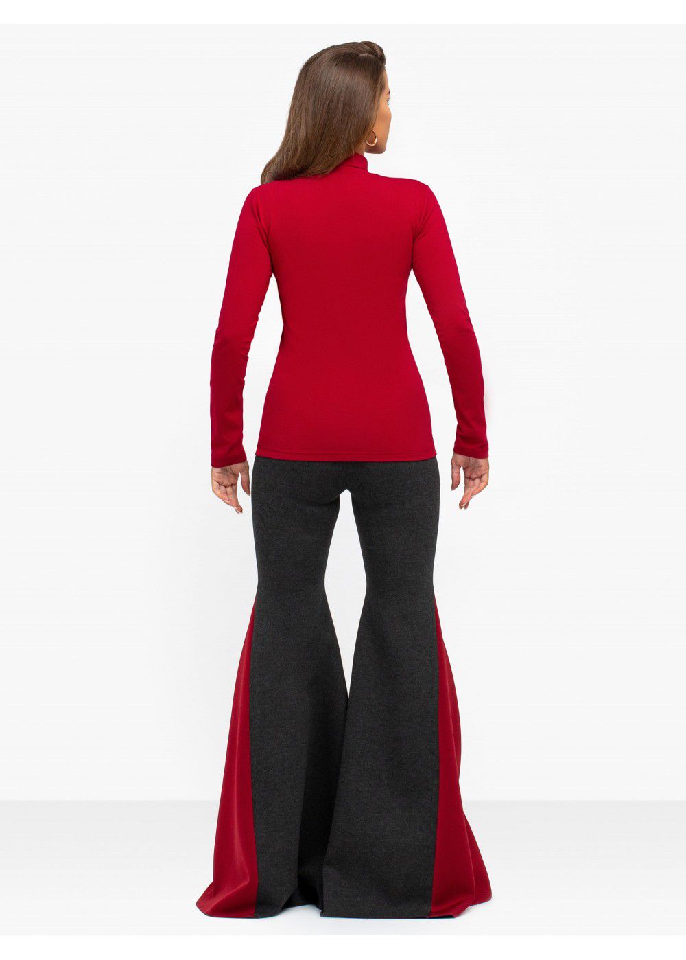 Mira Hayek Turtleneck
