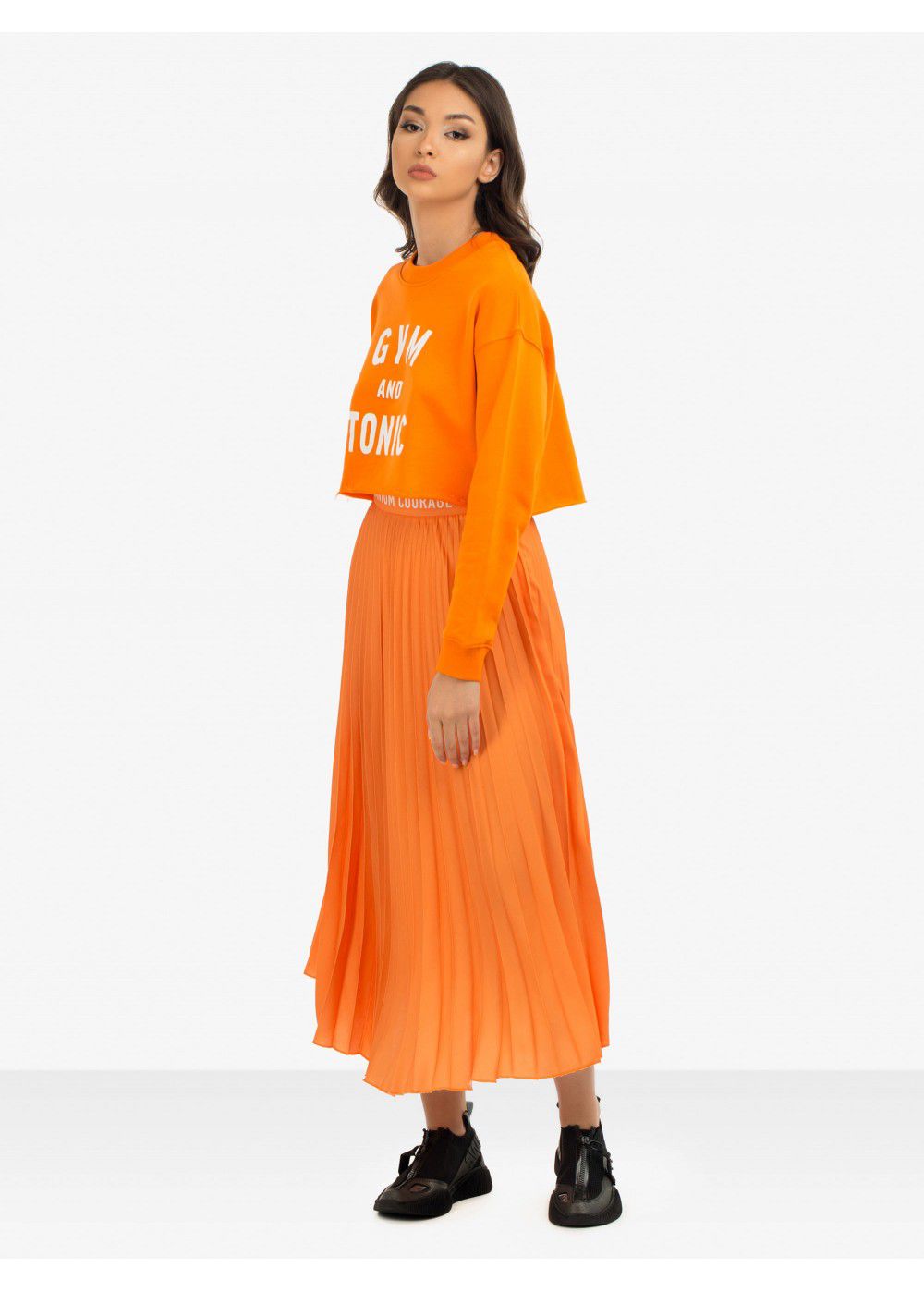 Quantum Courage Gym and Tonic Cropped Sweatshirt