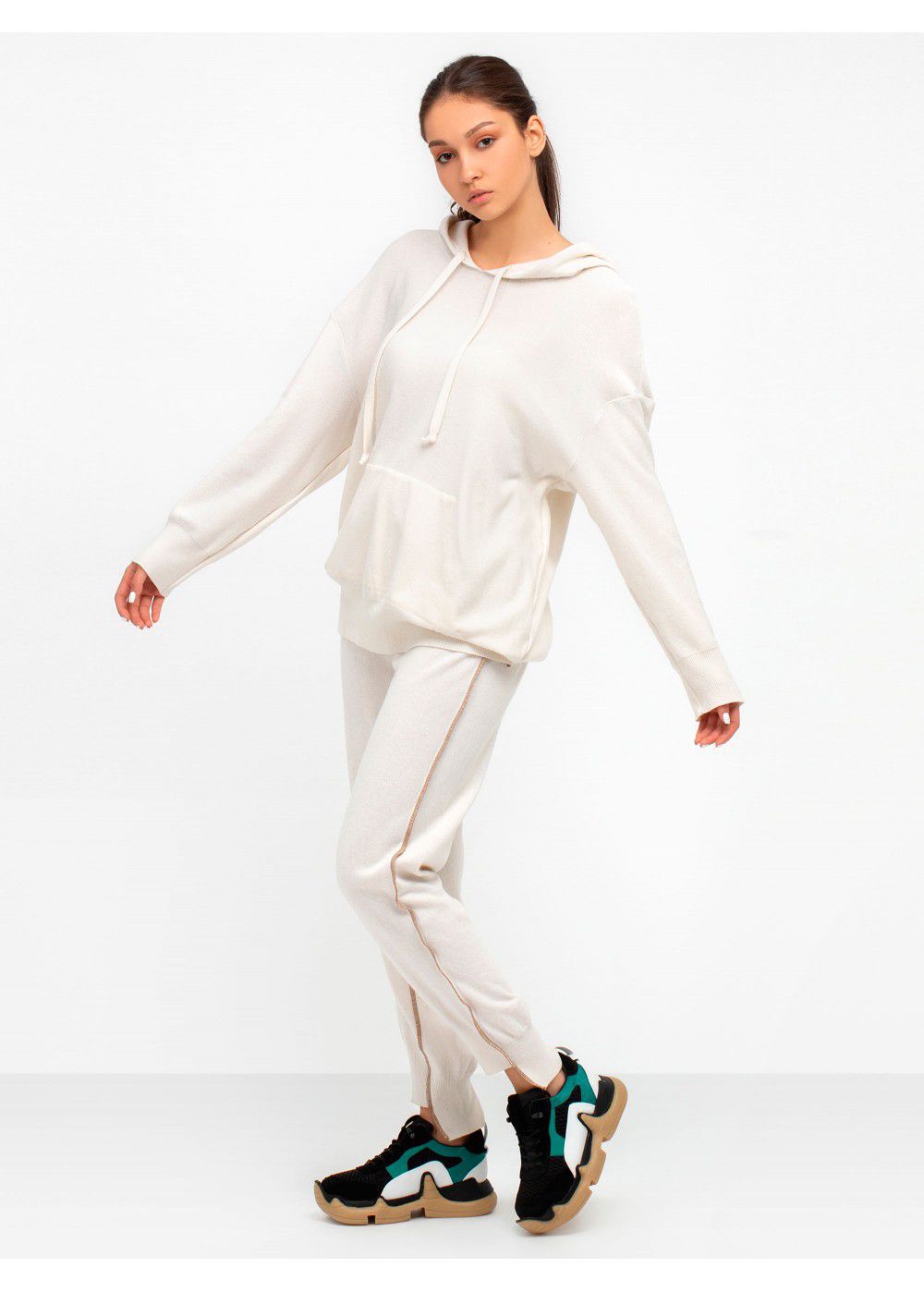 Ruban Knitted Milk Hoodie 