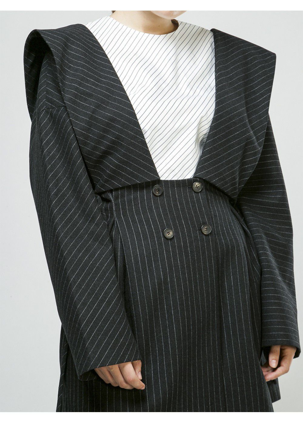 Ruban Deep Cut Neckline Jacket