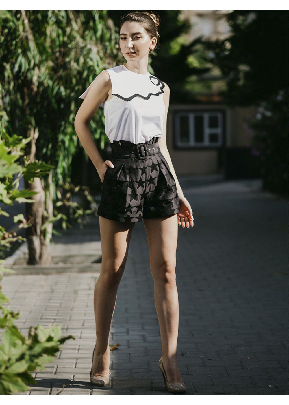 Vatanika High Weisted Belted Shorts
